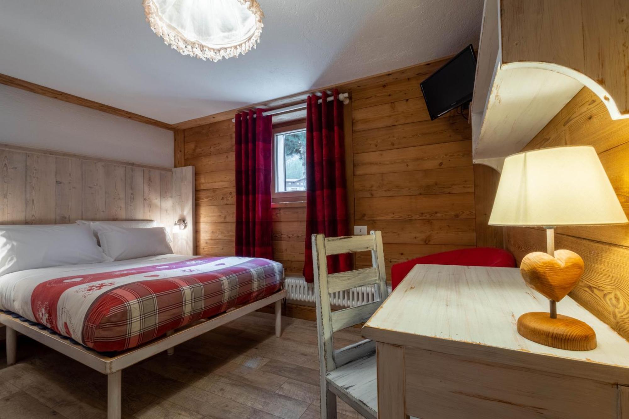 Hotel Petit Dahu Cogne Exteriér fotografie